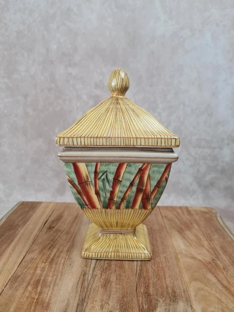 Pot couvert décoratif Sylvie Langet – motif bambous – style pagod
